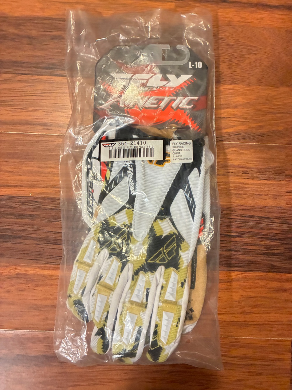 Fly Racing Kinetic Motocross Gloves in White, Yellow, Black